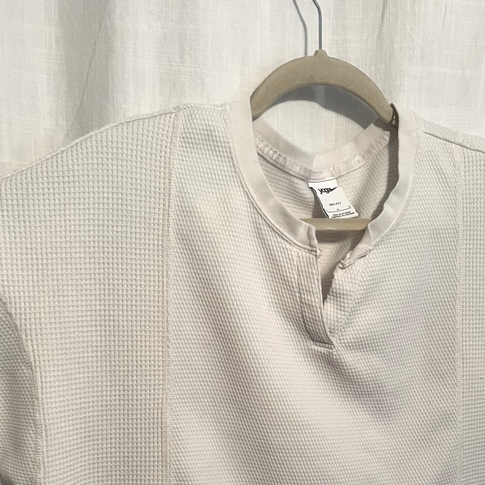 Nike Yoga Dri-Fit ~ long sleeve crop top ~ Waffle Weave ~ White - Picture 3 of 8